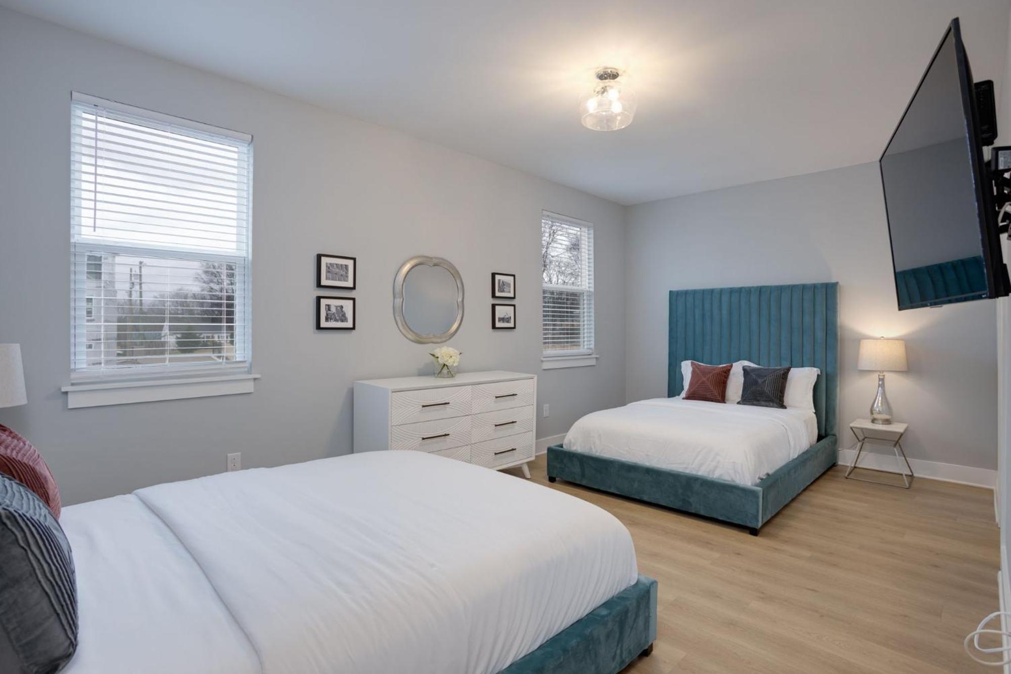 נאשוויל Modern Townhome, 10Min To Downtown! 8Min To Grand Ole Opry! Sleeps 8! מראה חיצוני תמונה