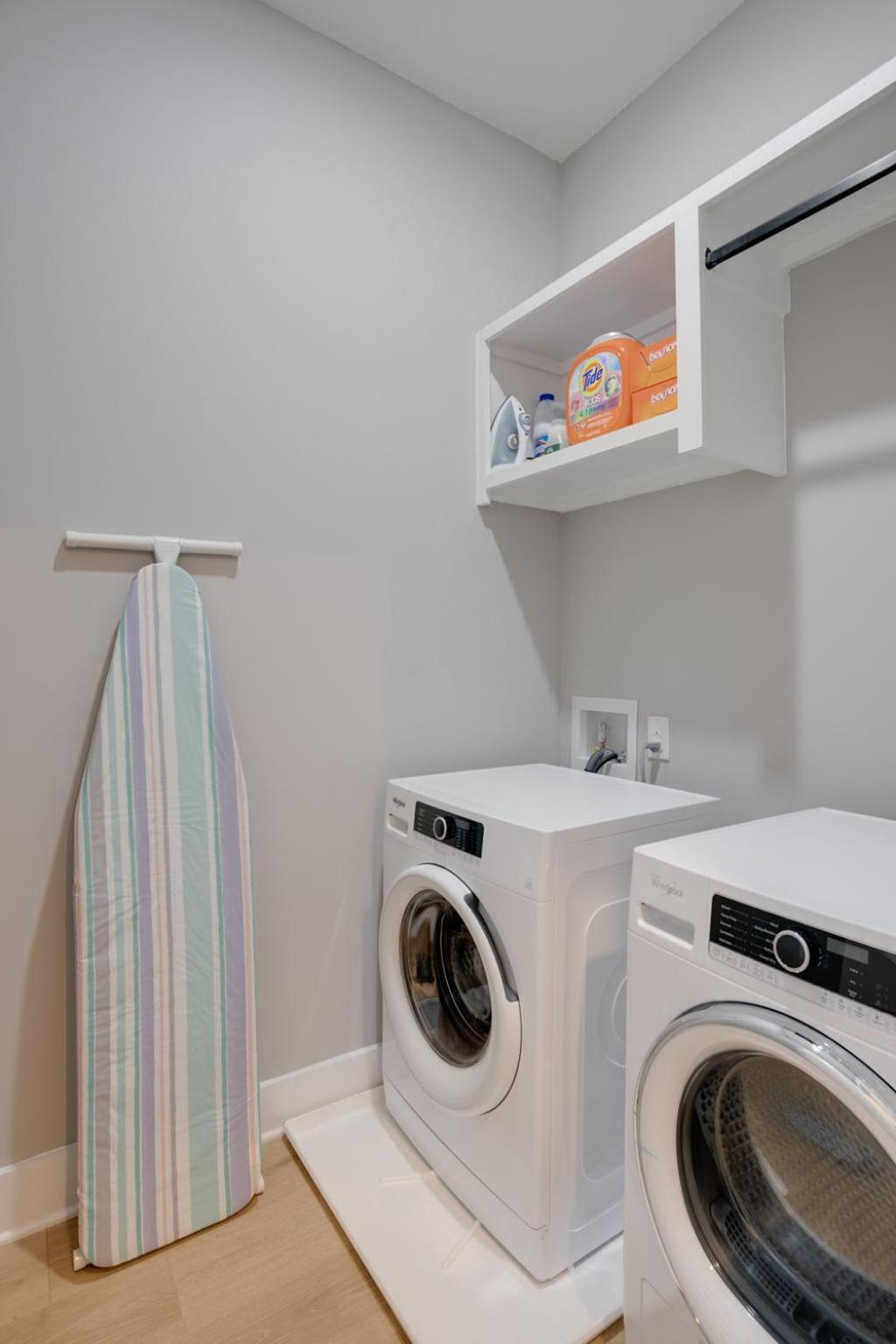 נאשוויל Modern Townhome, 10Min To Downtown! 8Min To Grand Ole Opry! Sleeps 8! מראה חיצוני תמונה